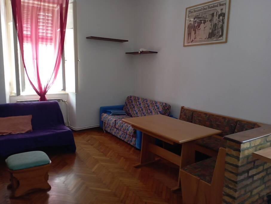 Appartamento In Centro Storico Triest Exterior foto