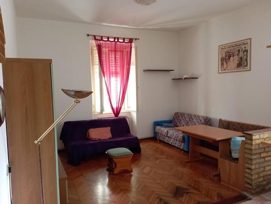 Appartamento In Centro Storico Triest Exterior foto